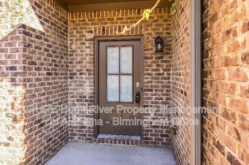 3 bed, 3.0 bath, 1788 sqft, $1,650 — Photo 2