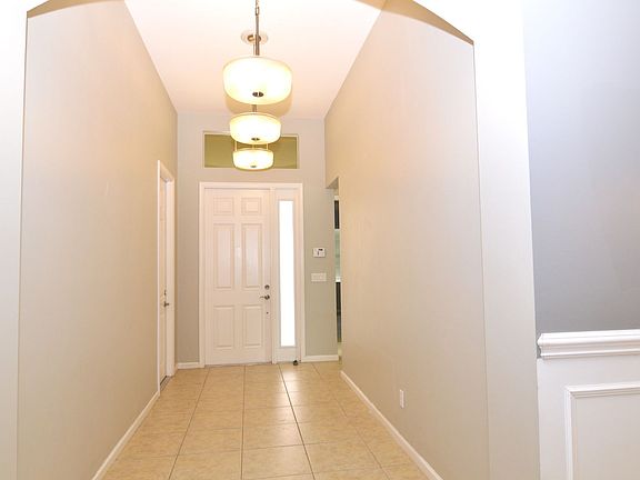 2nd image of 11709 SW Bennington Cir