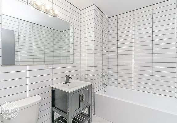 3rd image of 1598 Eastern Pkwy APT 7C