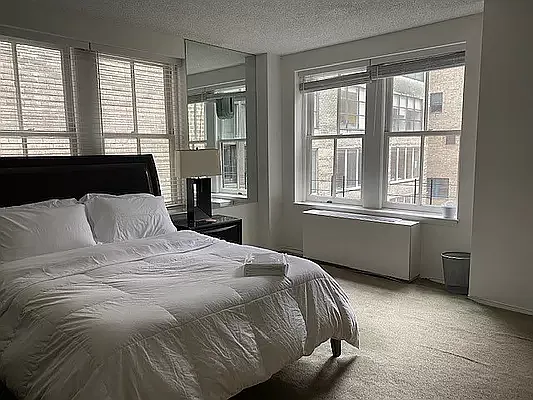 150 W 51st St #2119 — Photo 8