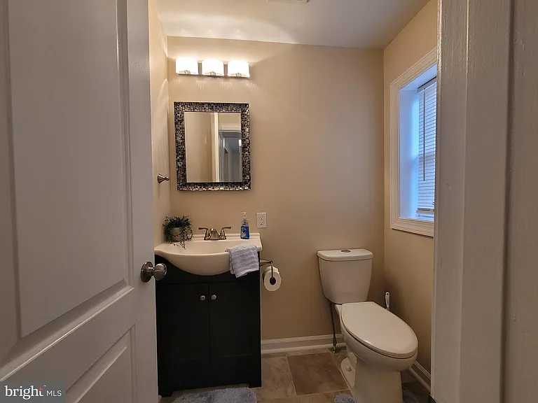 235 Millwood Ave — Photo 14