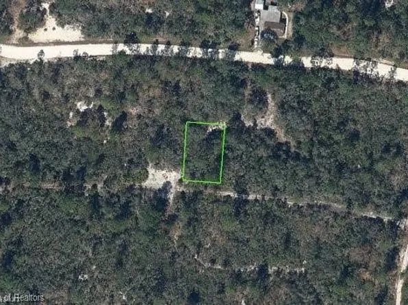 324 Showboat Ave, Lake Placid, FL 33852