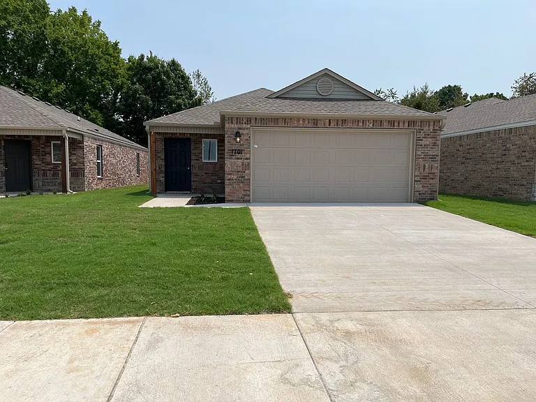 1701 Breckenridge St — Photo 15