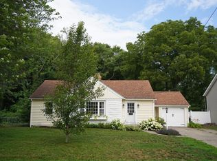 638 Graafschap Rd, Holland, MI 49423