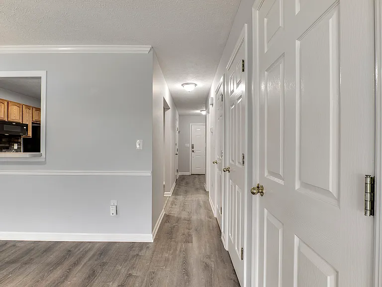 101 Pinewood Dr #1 — Photo 14