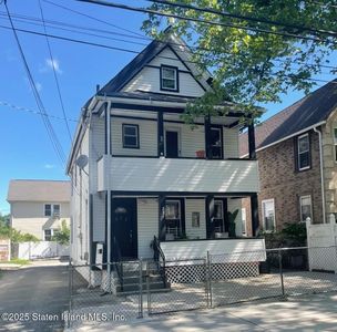 231 Charles Ave, Staten Island, NY, 10302
