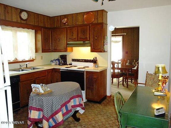 3rd image of 307 Fairmont Dr