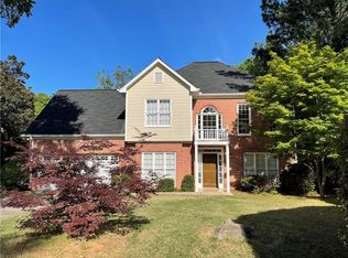 10730 Pinewalk Forest Cir, Alpharetta, GA 30022