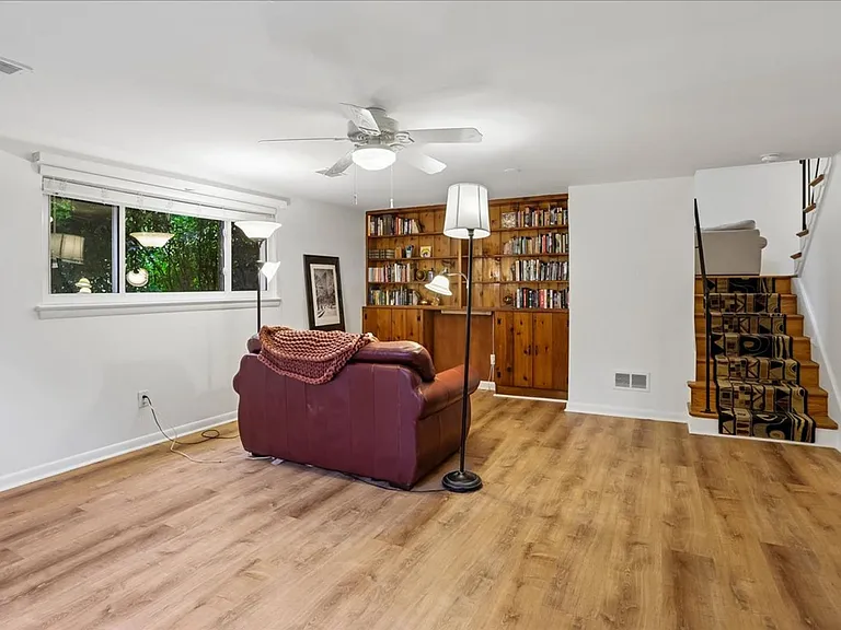 1703 Tilton Dr — Photo 23