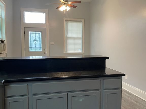 2nd image of 3719 Clara St