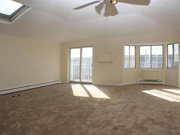 4th image of 1229 East Unit 180
