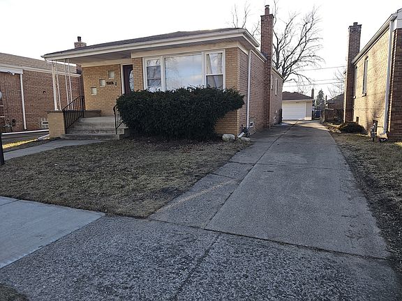3rd image of 14516 S Hoxie Ave