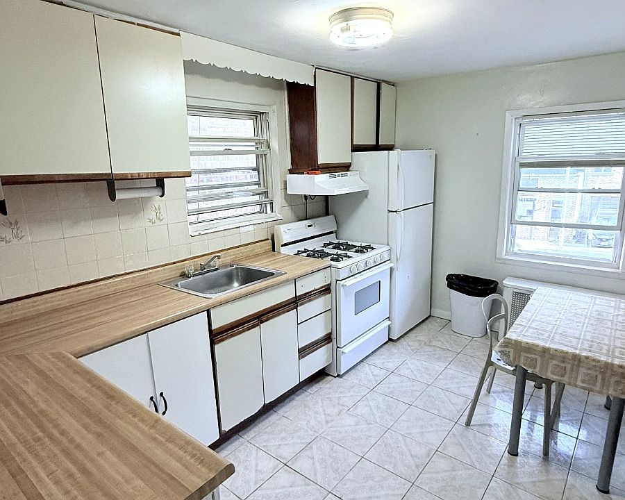 1st image of 30-12 32nd St #2