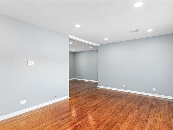 5th image of 338 W Wildwood