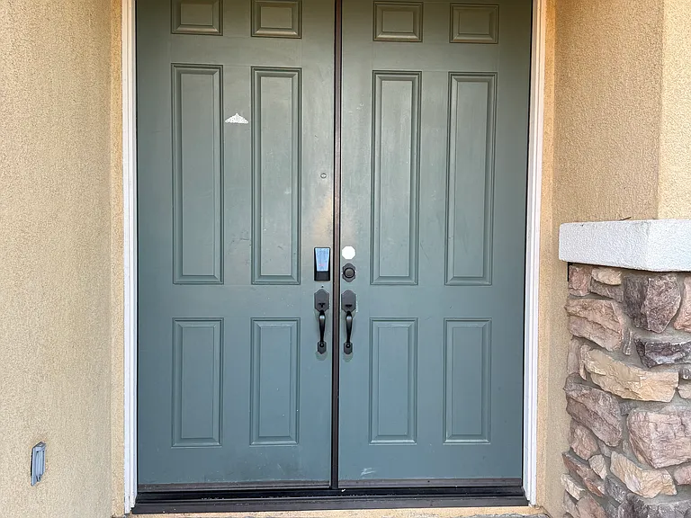 2264 Shanna Carle Dr — Photo 16