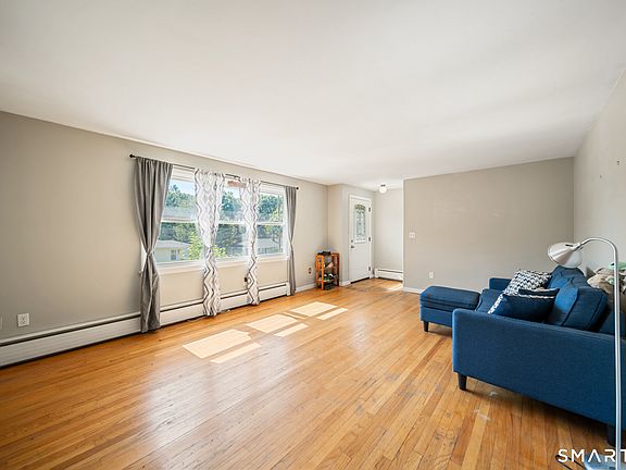 4th image of 154 Parklawn Drive