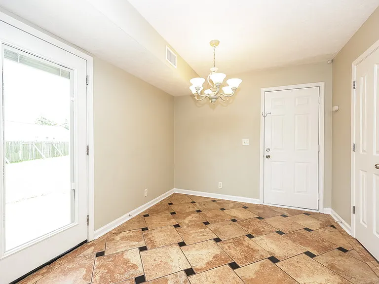 3119 Swilly Ct — Photo 6