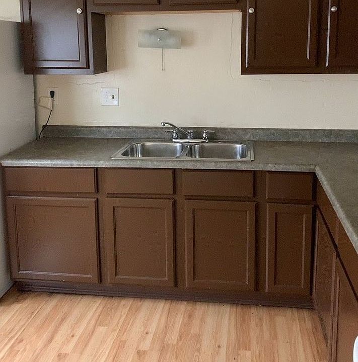 1st image of 7027 N Teutonia Ave APT 3