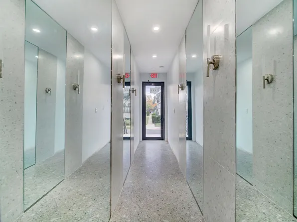 151 Williams Avenue image 2 of 19