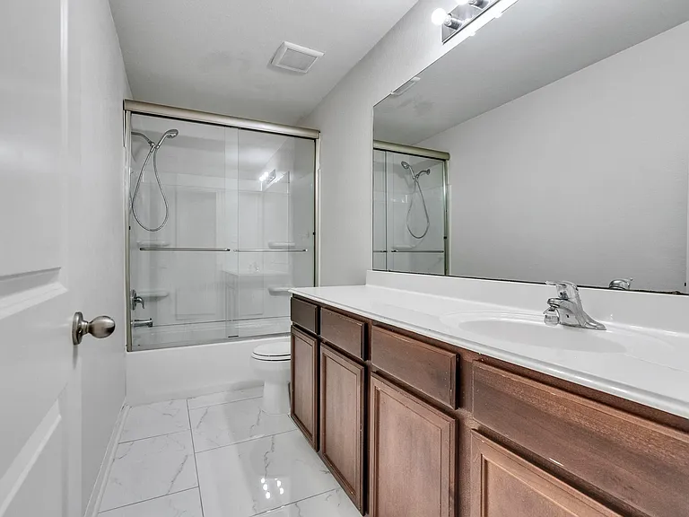22419 Iron Mill Dr — Photo 20