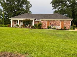 11513 Old Jackson Rd, Forest, MS 39074