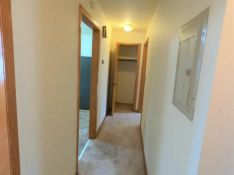 404 Jackson Ave #2 — Photo 7