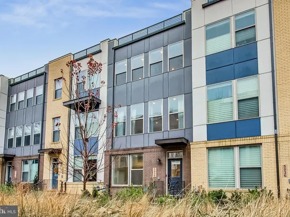 5038 Oakmoore Dr, Rockville, MD 20852