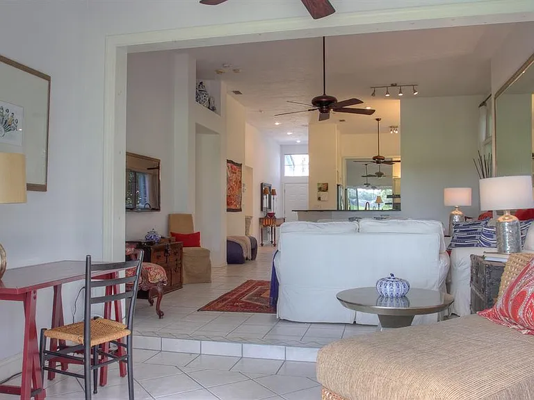7911 Whitebridge Gln — Photo 10