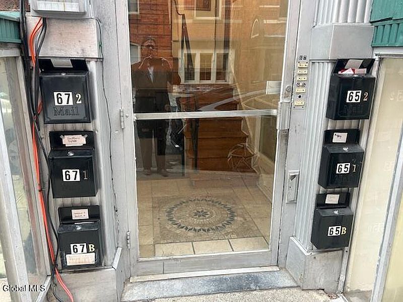 3rd image of 65 Columbia Street