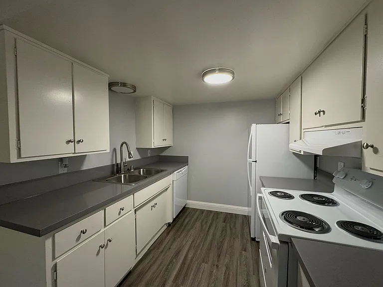 Arden Park Apartments — Photo 7