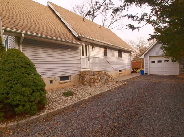 143 Leghorn Ave, Bridgewater, NJ 08807