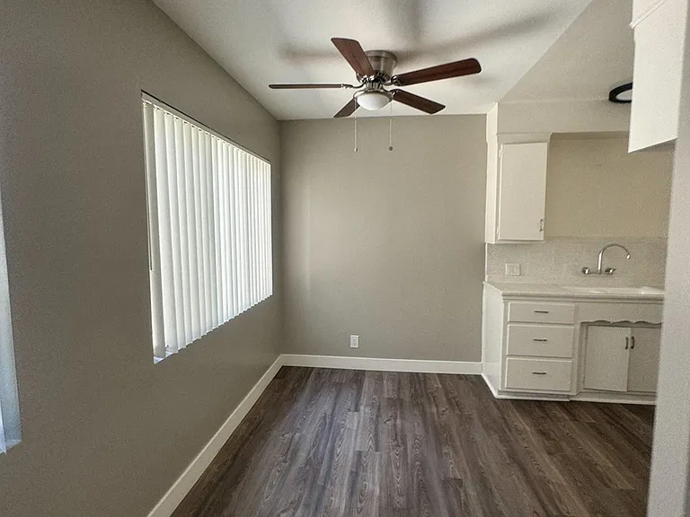 822 N Austin Ave — Photo 6