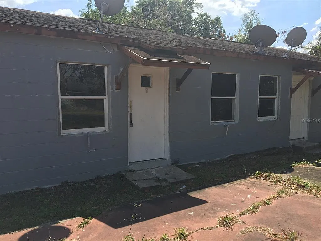 1 bed, 1.0 bath, 425 sqft, $600 — Photo 1