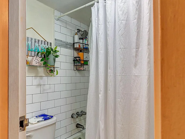 2500 N Van Dorn St #918 — Photo 8