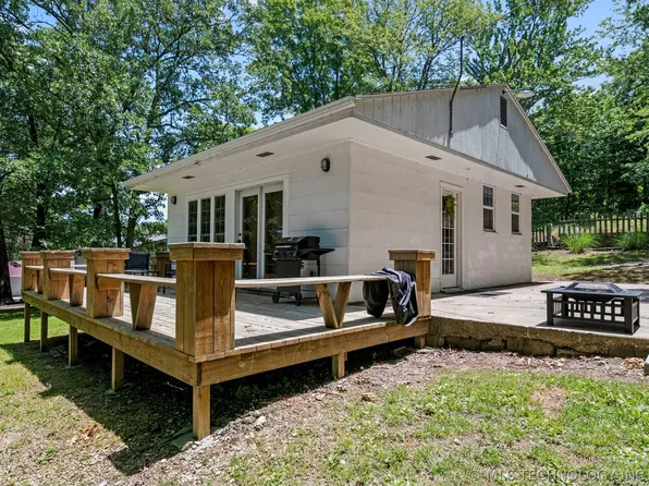 63060 E 157 Rd, Wyandotte, OK 74370