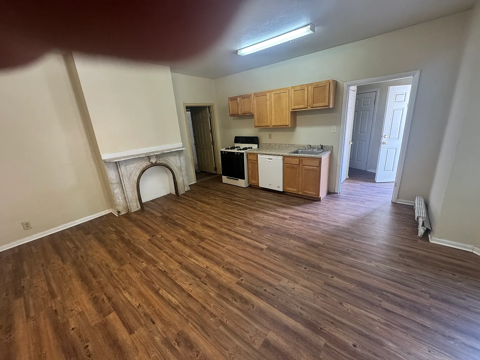 5 bed, $3,600 — Photo 1