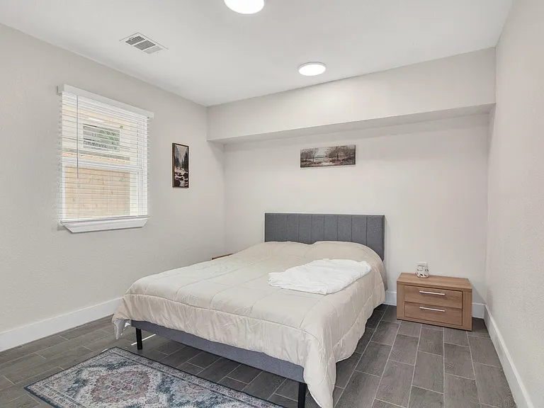 1703 Ansbury Dr — Photo 28