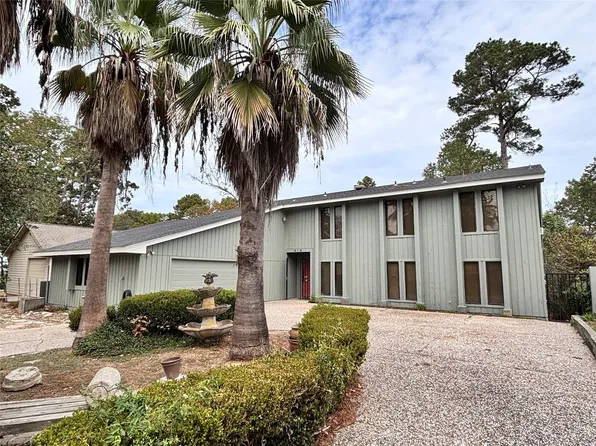 618 Palmetto Dr, Livingston, TX 77351