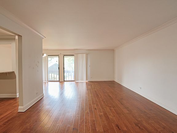 3rd image of 3101 Toulon Dr APT B2