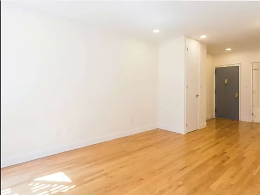 Rented by Compass | media 6