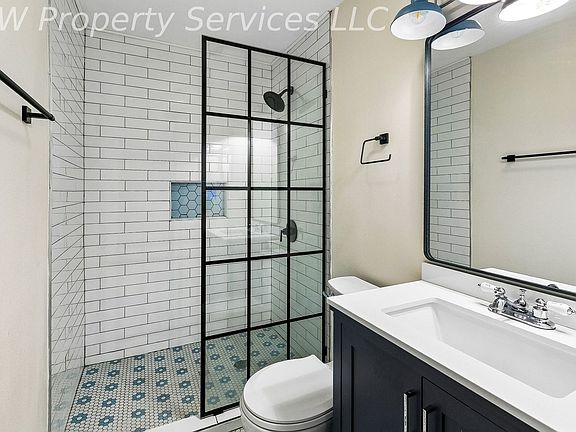 3rd image of 5225 Magazine St Unit C