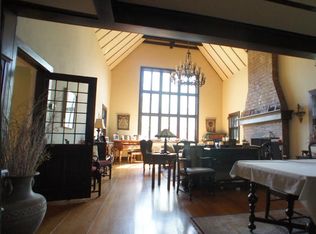 31 Markwood Rd, Forest Hills, NY 11375