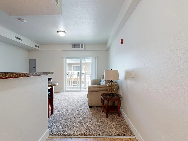 Auburn Ridge Apartments — Photo 22