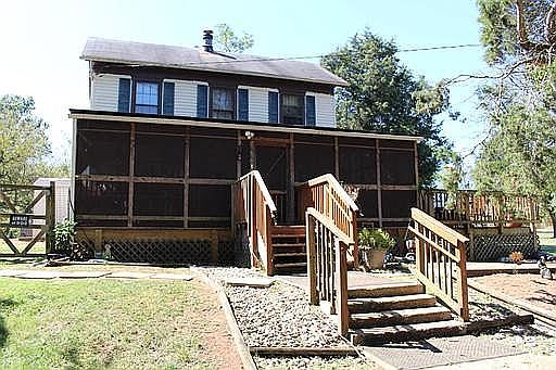 Welcome to 7643 Chestnut St.