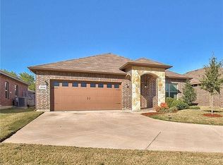 3010 Mitchell Ct, Arlington, TX 76010