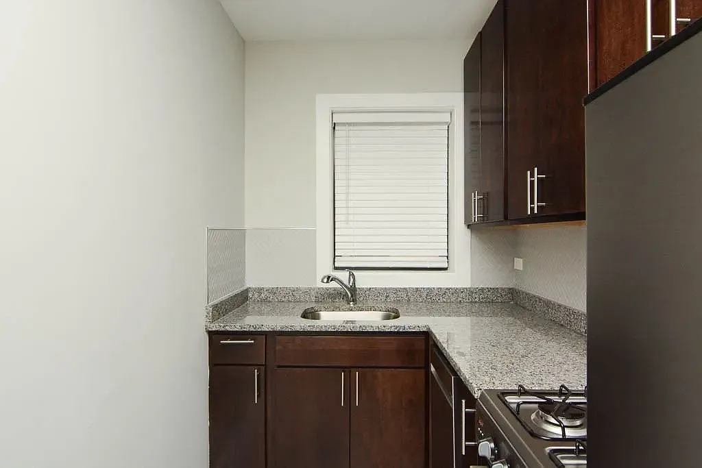 Studio, 1.0 bath, 500 sqft, $1,965 — Photo 3