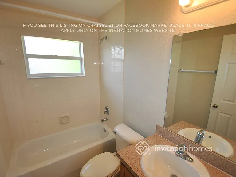 1660 E Breezy Ln — Photo 6