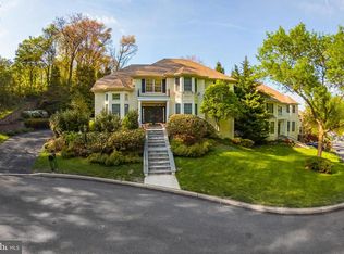 416 Spring Garden Ln, Conshohocken, PA 19428