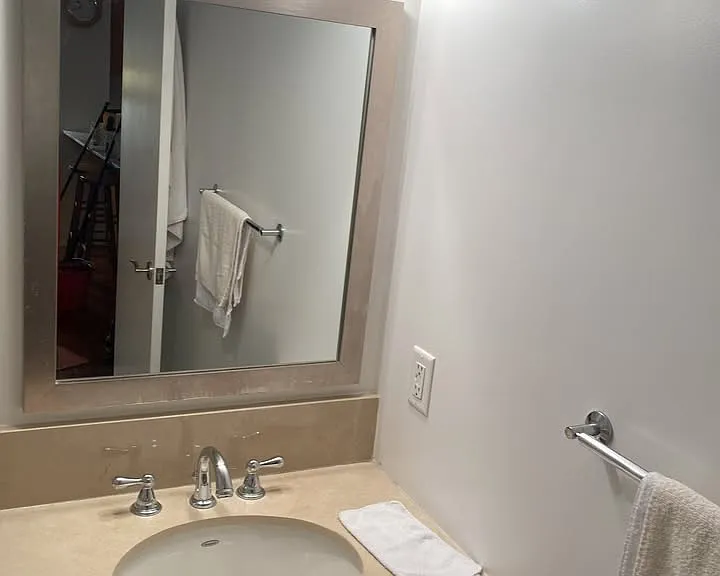Bathroom vanity
