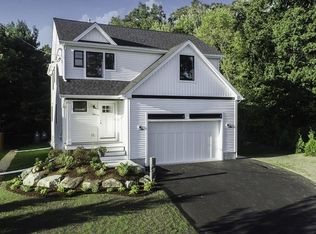 54 Laura Dr, Attleboro, MA 02703